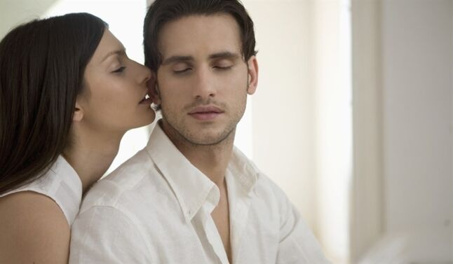 touches légères pour exciter un homme